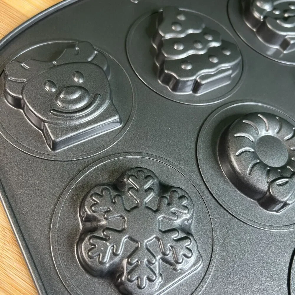 Wilton Cookie Pan Mold Christmas 12 Cavity 12 Designs Holiday Baking Santa Snow